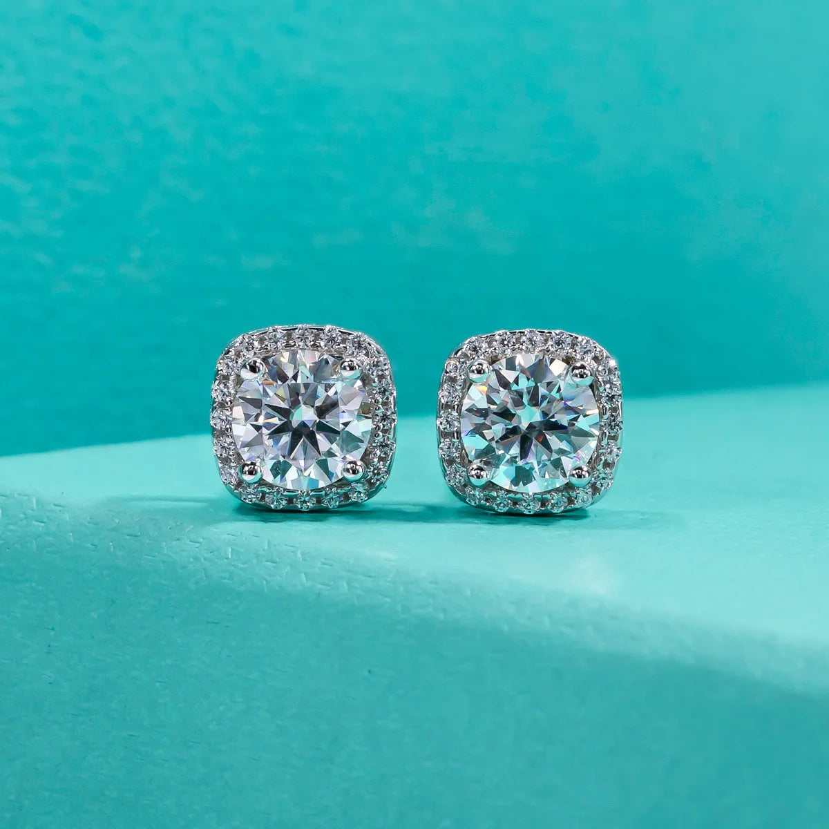 AnuJewel 5mm 1cttw D Color Moissanite Diamond 925 Sterling Silver Stud Earrings for Woman Fine Jewelry Wholesale