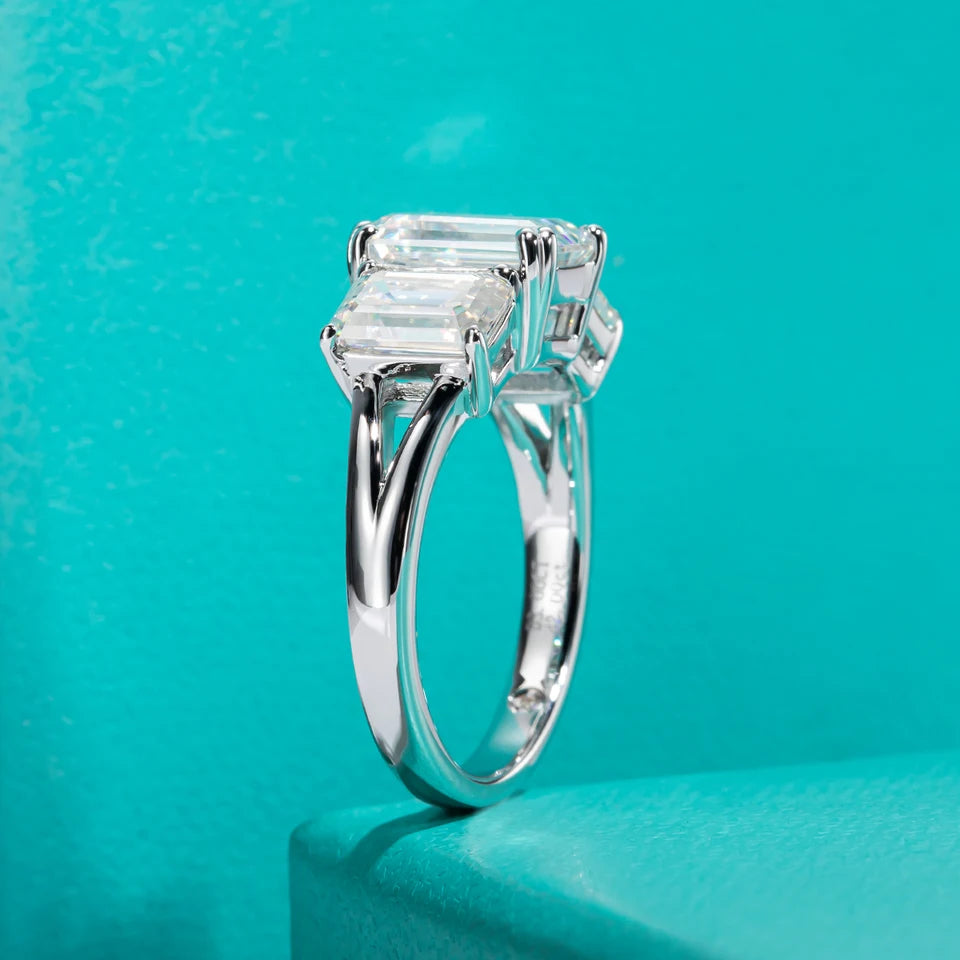 AnuJewel 5cttw Emerald D Color Moissanite Engagement Ring 925 Sterling Silver Three-Stone Ring For Women Jewelry Wholesale