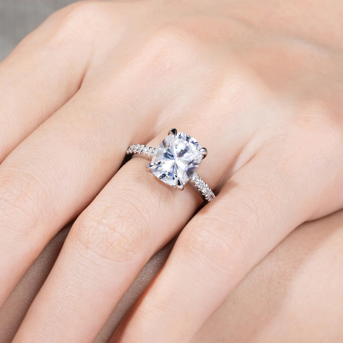 AnuJewel 5ct Cushion Cut D Color Moissanite Engagement Rings For Women 925 Sterling Silver Wedding Rings Jewelry Wholesale