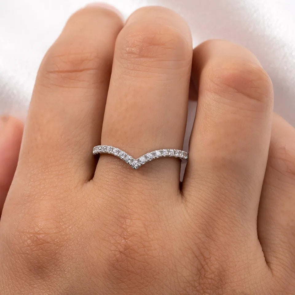 AnuJewel D Color Moissanite Diamond 18K White Gold Plated V Row Ring Classic Style Engagement Wedding Rings