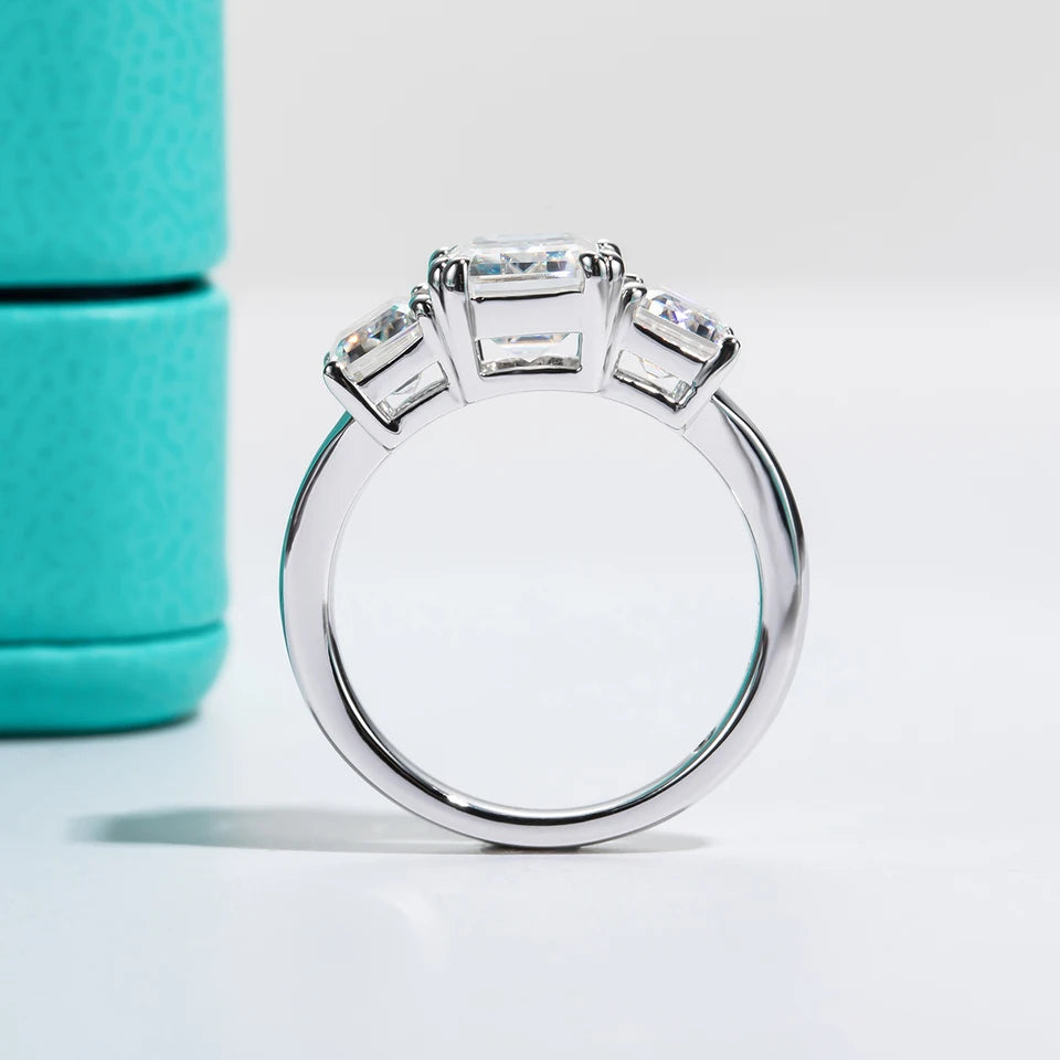 AnuJewel 5cttw Emerald D Color Moissanite Engagement Ring 925 Sterling Silver Three-Stone Ring For Women Jewelry Wholesale