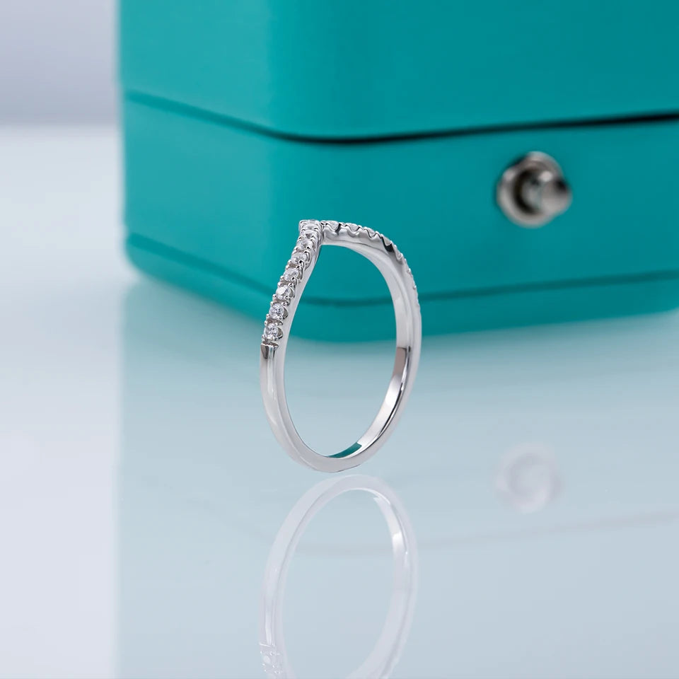 AnuJewel D Color Moissanite Diamond 18K White Gold Plated V Row Ring Classic Style Engagement Wedding Rings