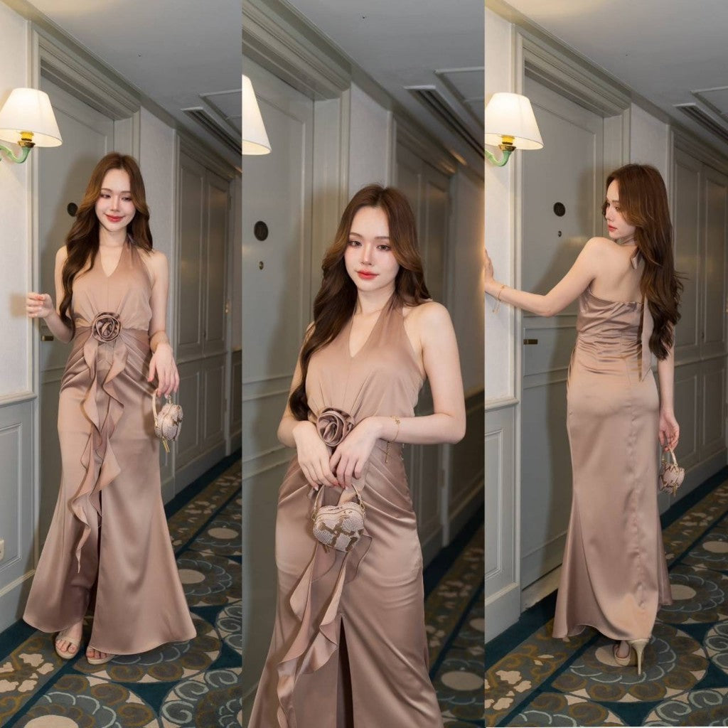เดรส พร้อมส่ง เดรสยาว ชุดออกงานยาว Stunning คล้องคอ ผูกด้านหลัง ชุดเดรส พร้อมส่ง ผู้หญิง Dress Woman