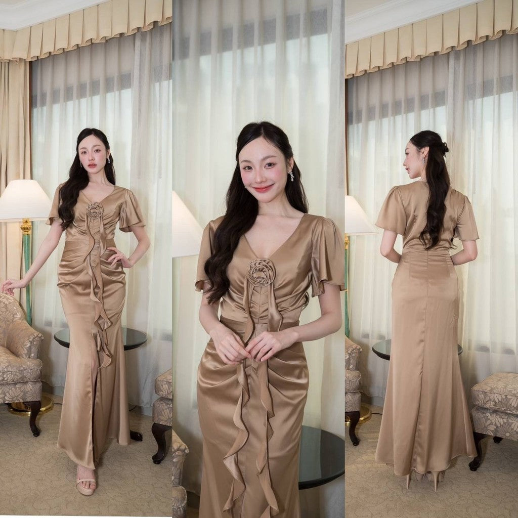 เดรสยาว ชุดราตรี เดรสงานแต่ง Elegant พรีเมี่ยม คอวีแขนสั้น จีบกระโปรง มีดอกไม้ สายเกลียวห้อย Woman Dress