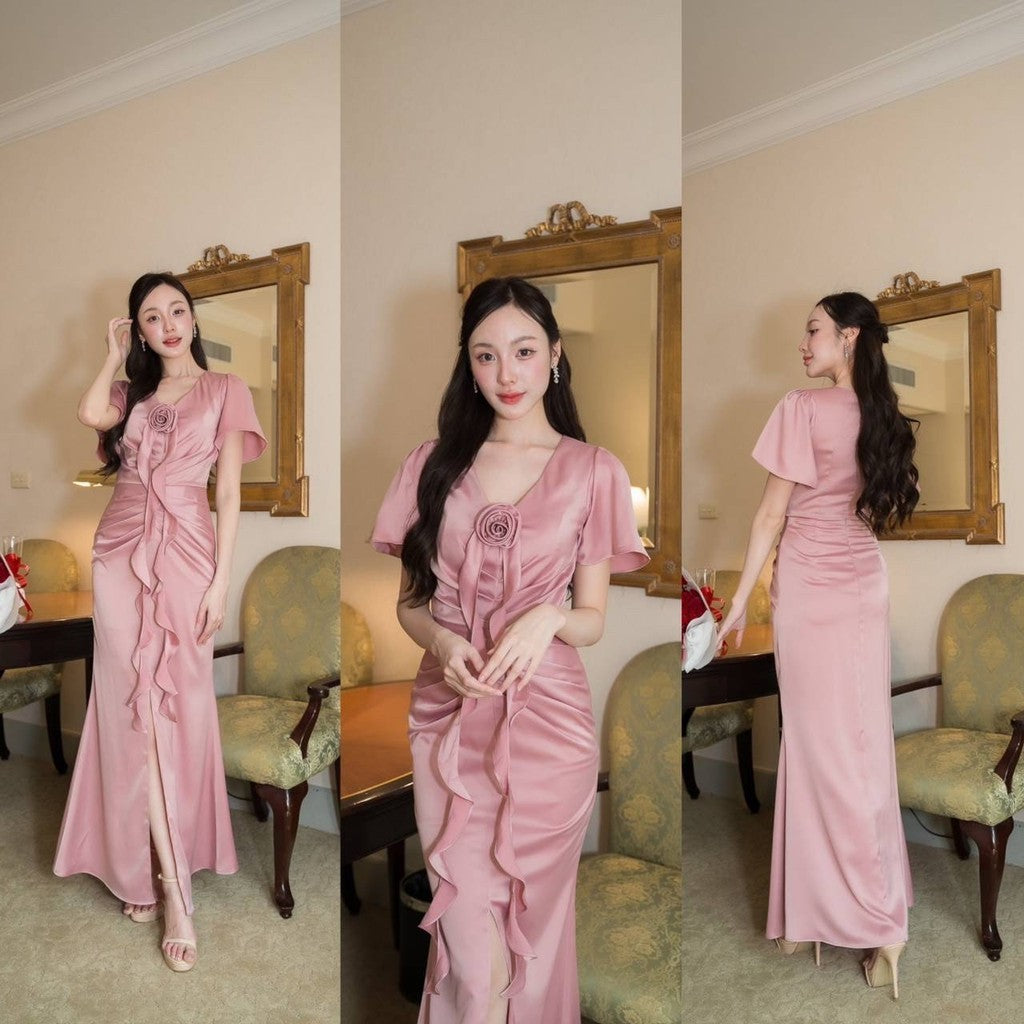 เดรสยาว ชุดราตรี เดรสงานแต่ง Elegant พรีเมี่ยม คอวีแขนสั้น จีบกระโปรง มีดอกไม้ สายเกลียวห้อย Woman Dress