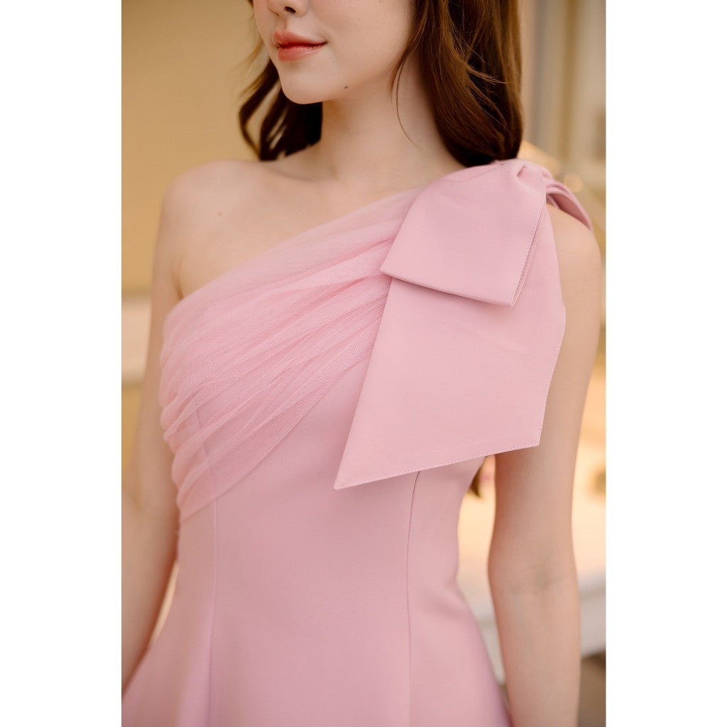 เดรสสั้น ชุดออกงาน เดรสออกงาน ชุดราตรี NP063 เดรส กระโปรงสั้น ไหล่เบี่ยง มีโบว์ Woman Dress ผู้หญิง