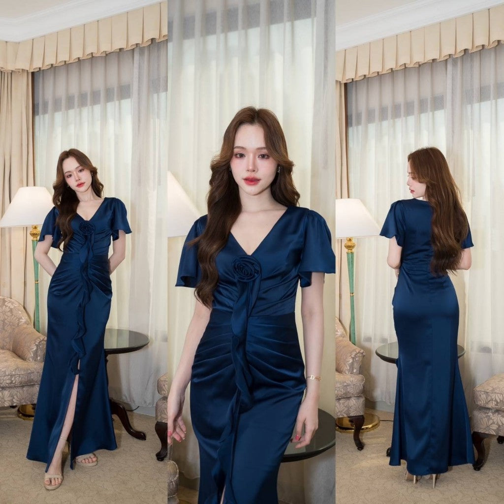 เดรสยาว ชุดราตรี เดรสงานแต่ง Elegant พรีเมี่ยม คอวีแขนสั้น จีบกระโปรง มีดอกไม้ สายเกลียวห้อย Woman Dress