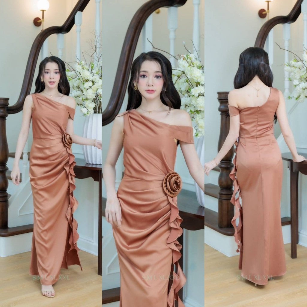 เดรสยาว ชุดออกงาน ชุดราตรียาว เดรสหรู ผ้าเครปซาติน มีดอกไม้ ชุดราตรี NP054 เดรส พร้อมส่ง Woman Dress