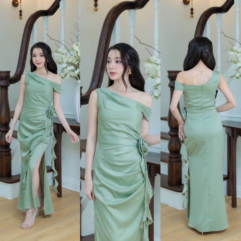 เดรสยาว ชุดออกงาน ชุดราตรียาว เดรสหรู ผ้าเครปซาติน มีดอกไม้ ชุดราตรี NP054 เดรส พร้อมส่ง Woman Dress