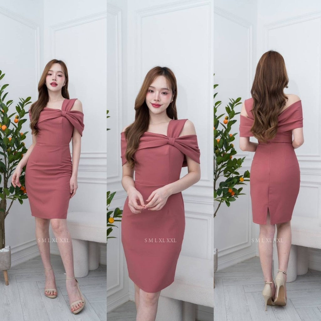 เดรสสั้น ชุดออกงาน ชุดตรีม ธีมสีชมพู กลีบบัว กุหลาบ ชุดราตรีสีชมพู ชุดราตรีสั้น พร้อมส่ง Dress Woman